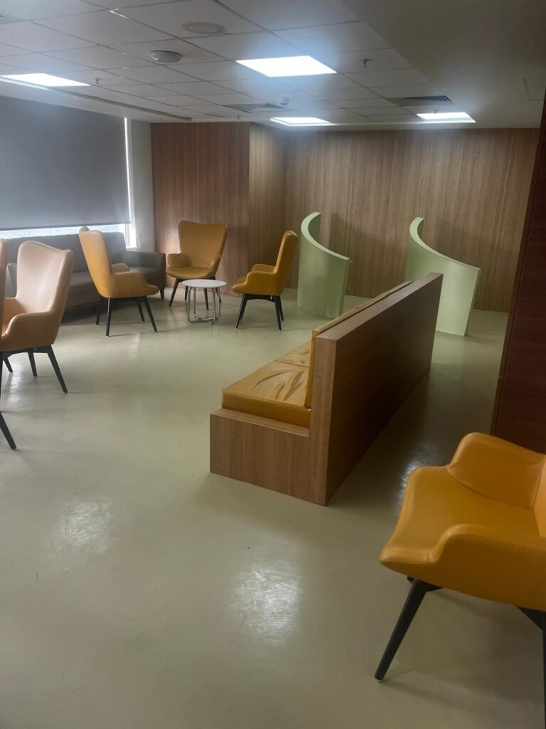 Our Projects fortis doctor lounge f
